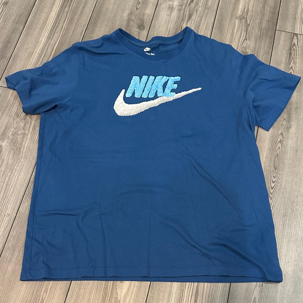 Men’s Nike Classic Blue Tee with White Logo Xl